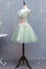 Light Green Appliques V-Neck A-Line Short Homecoming Dress