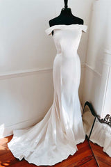 Elegant White Off-the-Shoulder Mermaid Long Wedding Dress