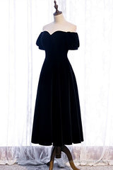 Off the Shoulder Black Velvet Party Dress