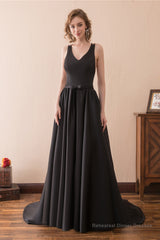 A-Line Black V-neck Satin Backless Trail Prom Dresses