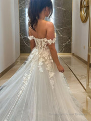 A-line/Princess Off-the-Shoulder Chapel Train Tulle Wedding Dress with Appliques Lace