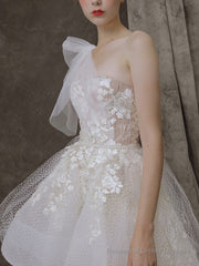 A-Line/Princess One-Shoulder Asymmetrical Tulle Wedding Dresses With Appliques Lace