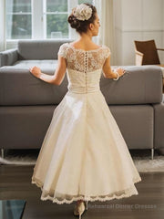 A-Line/Princess Scoop Tea-Length Tulle Wedding Dresses