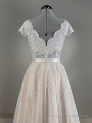 A-Line/Princess V-neck Floor-Length Lace Wedding Dresses With Appliques Lace