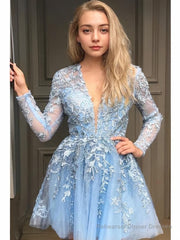 A-Line/Princess V-neck Short/Mini Lace Homecoming Dresses With Appliques Lace