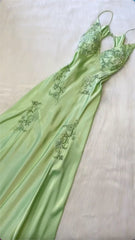 Beautiful A Line Spaghetti Straps Green Long Prom Dresses Backless Satin Evening Gowns