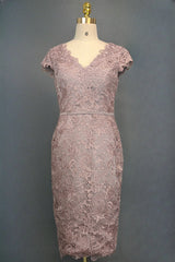 Elegant Lace V-neck Cap Sleeves Mother of the Bride Dresses with Sash