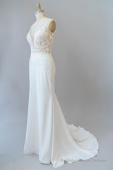 Elegant Long Mermaid V-neck Lace Backless Wedding Dress