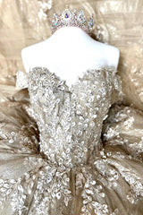 Glamorous Gold Sweetheart Ball Gown with Cape Sleeves Quinceanera Dress