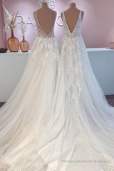 Glamorous Long A-Line Open Back Tulle Appliques Lace Wedding Dress