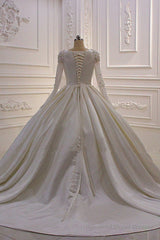 Ivory Long Sleevess Jewel Ruffless Flowers Bedaings Wedding dress