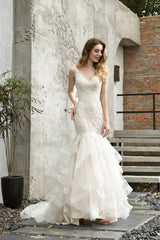 Ivory Mermaid Tulle Lace Appliques V-neck Wedding Dresses with Cascading Ruffles