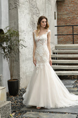 Lace Mermaid Ivory Wedding Dresses with Short Sleeves