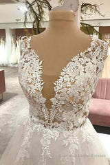 Long A-Line Sweetheart Tulle Wedding Dress With Appliques Lace