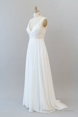 Long A-line V-neck Appliques Lace Chiffon Wedding Dress