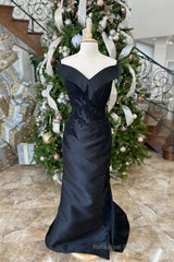 Black Floral Appliques Off-Shoulder Mermaid Long Mother of Bride Dress with Slit