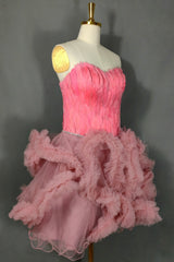 Pink Homecoming Dresses Sweetheart Neck Short Prom Dresses A Line Party Dress with Feather