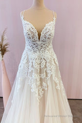 Stunning Long A-Line Spaghetti Straps Appliques Lace Tulle Wedding Dress