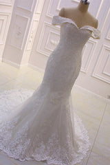 Sweetheart Lace Appliques Off the Shoulder Detachable Train Wedding Dress