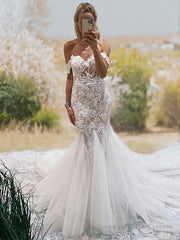 Trumpet/Mermaid Off-the-Shoulder Cathedral Train Tulle Wedding Dresses With Appliques Lace