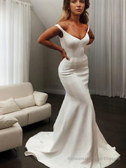 Trumpet/Mermaid V-neck Sweep Train Stretch Crepe Wedding Dresses