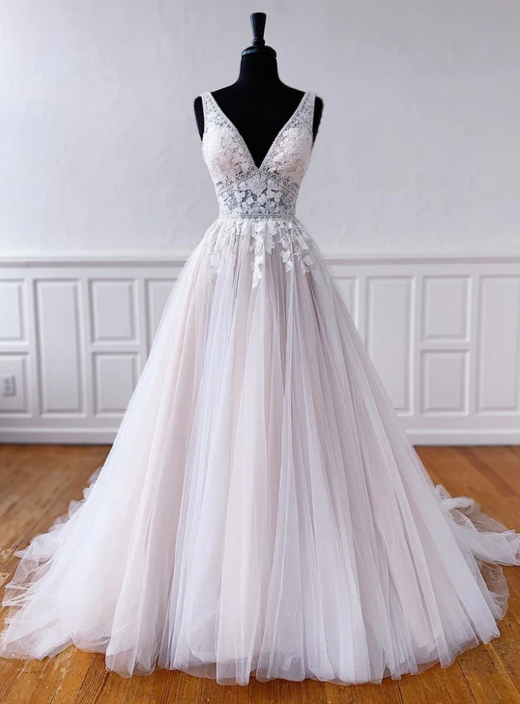 Tulle V-neck Lace Backless Wedding Dress