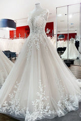 Vintage Long A-line Jewel Tulle Ruffles Wedding Dress with Lace Appliques