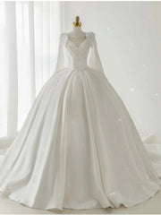 White Satin Pleats Pearls Wedding Dress