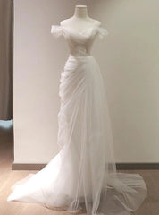 White Tulle Off the Shoulder Pleats Wedding Dress